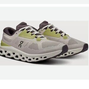 On Cloudstratus 3 Women's Running Shoes- excellent condition